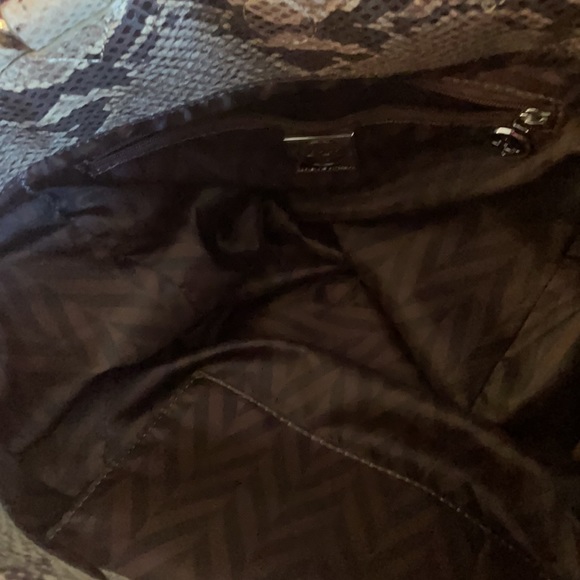 Adrienne Vittadini Shoulder bag - Picture 6 of 6